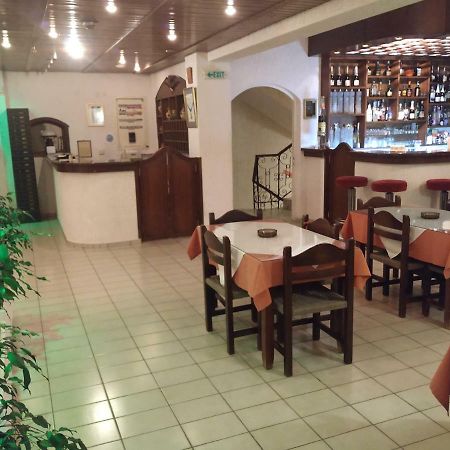 Efi Hotel Malia Esterno foto