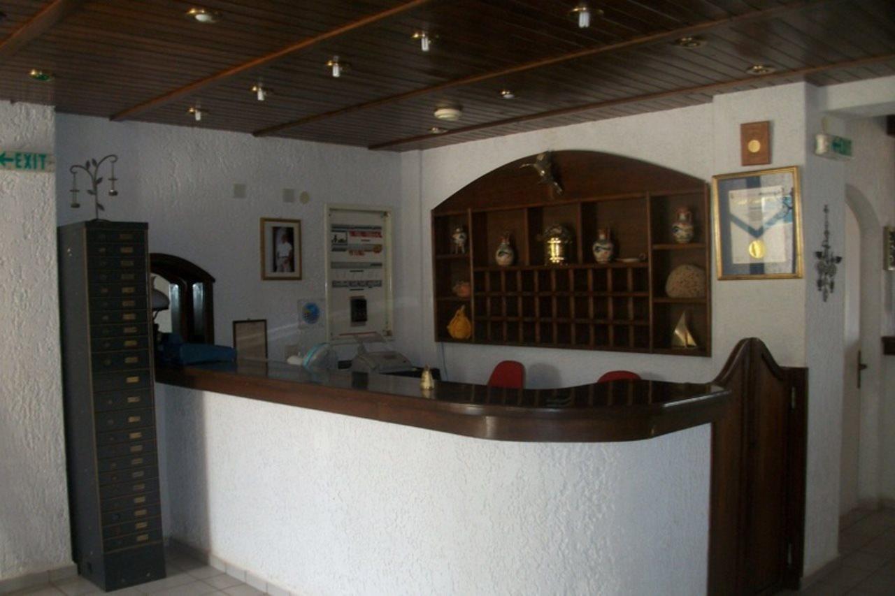 Efi Hotel Malia Esterno foto