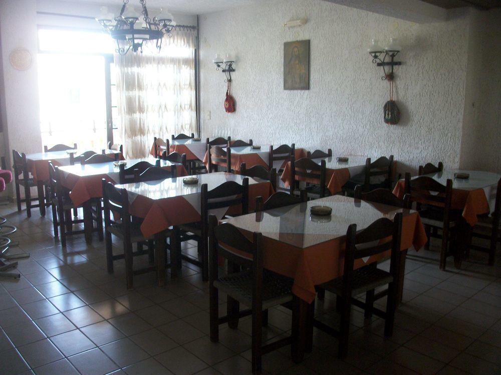 Efi Hotel Malia Esterno foto